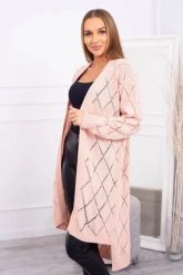 Sweter z geometrycznym wzorem pudrowy róż. Czerwone swetry nierozpinane damskie KESI, l, bez wzorów, z wełny, eleganckie, bez kołnierzyka, plus size, bez ramiączek. Za 158.92 zł.