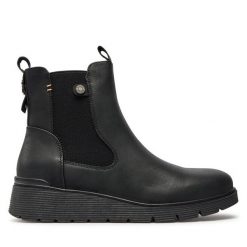 Botki Refresh. Czarne botki damskie Refresh, bez wzorów, bez obcasa, na płaskiej podeszwie, bez zapięcia. Za 239.99 zł.