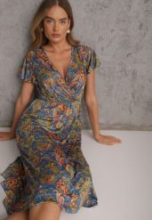 Niebieska Kopertowa Sukienka z Domieszką Wiskozy Zdobiona Wzorem Paisley Nesaleia. Niebieskie sukienki damskie Renee, na co dzień, l, z aplikacjami, z materiału, casualowe, bez kołnierzyka, bez ramiączek, midi, kopertowe. Za 69.99 zł.
