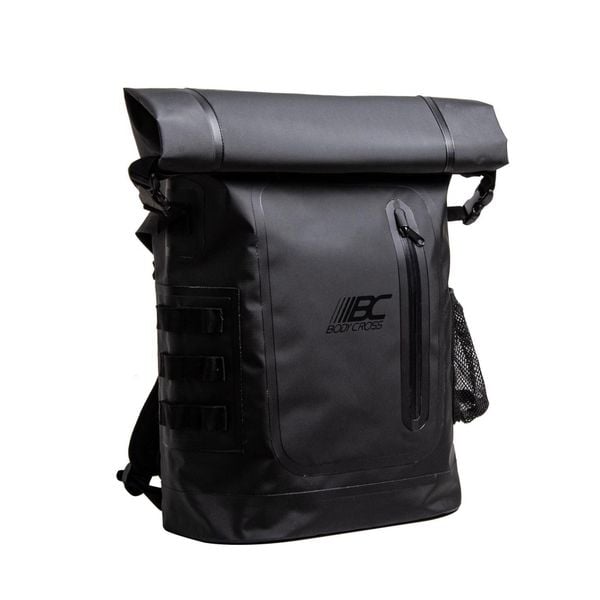 Wodoodporny plecak 20L ADVENTURE BACKPACK. Czarne plecaki męskie BODYCROSS, bez wzorów, z materiału, sportowe. Za 490.99 zł.