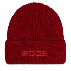 Czapka 2005. Czerwone czapki męskie 2005, na zimę, bez wzorów. Za 139.99 zł.