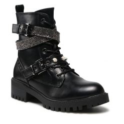 Trapery DeeZee. Czarne trapery damskie DeeZee, bez zapięcia. Za 159.99 zł.