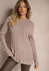 Ciemnobeżowy Sweter z Wiskozą Ozdobiony Tłoczeniem Savra. Brązowe swetry nierozpinane damskie Renee, s, bez wzorów, z jeansu, casualowe, bez kołnierzyka, bez ramiączek. Za 79.99 zł.