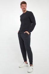 Spodnie dresowe męskie Silvan JOOP! JEANS. Spodnie sportowe męskie JOOP! Jeans, l, bez wzorów, z dresówki. W wyprzedaży za 337.35 zł.