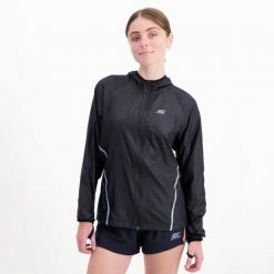 Damska lekka kurtka przeciwwiatrowa do biegania i na szlak HORIZON WINDBREAKER. Czarne kurtki sportowe damskie BODYCROSS, na zimę, m, bez wzorów, bez ramiączek, bez kaptura, do biegania. Za 739.99 zł.