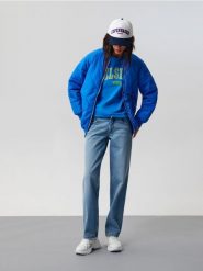 Jeansy straight low waist - niebieski. Niebieskie jeansy damskie Sinsay, bez wzorów, z bawełny. W wyprzedaży za 49.99 zł.