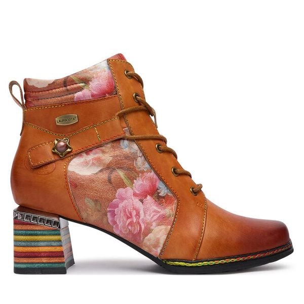 Botki Laura Vita. Brązowe botki damskie Laura Vita, bez wzorów, bez obcasa, na słupku, bez zapięcia. Za 649.99 zł.
