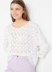Sweter oversize. Czerwone swetry nierozpinane damskie bonprix, w ażurowe wzory, bez kołnierzyka, bez ramiączek. Za 139.99 zł.