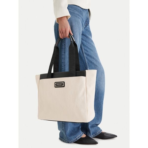 Torebka Nine West. Białe shopperki damskie Nine West, bez wzorów, bez dodatków. Za 144.99 zł.
