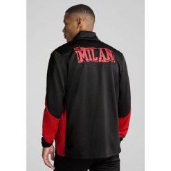 Męska kurtka AC Milan ftblNRGY+ PUMA Black For All Time Red. Czarne kurtki męskie Puma, m, bez wzorów, bez kaptura. W wyprzedaży za 254.00 zł.