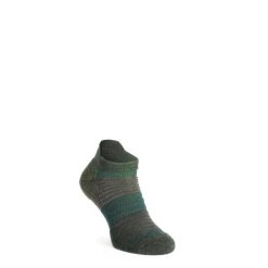 Skarpety merino Inov-8 Merino Low Sock. Zielone skarpetki damskie Inov-8, bez wzorów. Za 50.99 zł.