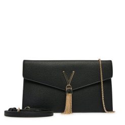 Torebka Valentino. Czarne torebki do ręki damskie Valentino, bez wzorów, bez dodatków. Za 439.99 zł.