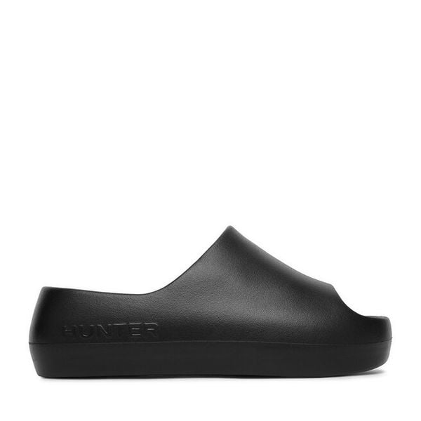 Klapki Hunter. Czarne klapki damskie Hunter, bez wzorów, bez obcasa, bez zapięcia. Za 69.99 zł.