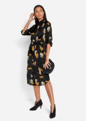 Sukienka szmizjerka satynowa. Czarne sukienki damskie bonprix, bez wzorów, z satyny, bez kołnierzyka, bez ramiączek, plisowane. Za 179.99 zł.