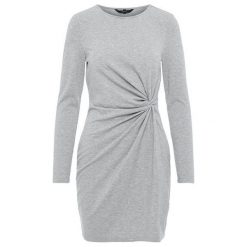 Vero Moda Sukienka dla kobiet Smia L / S Knot Dress D2-1 LightGrey Melange (rozmiar M). Sukienki damskie Vero Moda, l, bez wzorów, bez kołnierzyka, bez ramiączek. W wyprzedaży za 93.00 zł.