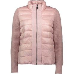 Kurtka przejściowa w kolorze jasnoróżowym. Czerwone kurtki damskie Winter Selection, bez wzorów, bez kaptura. W wyprzedaży za 197.95 zł.