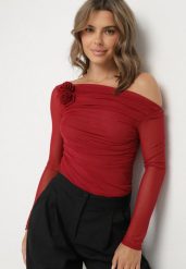 Czerwona Bluzka Siateczkowa z Marszczeniem i Kwiatową Aplikacją Nelimor. Czerwone bluzki damskie Born2be, m, z aplikacjami, z bawełny, eleganckie, bez kołnierzyka, bez ramiączek. Za 69.99 zł.