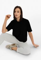 Bawełniany t-shirt, Comfort Fit, T-FLAME. Czarne t-shirty damskie Volcano, l, bez wzorów, z bawełny, klasyczne, bez kołnierzyka, bez ramiączek. Za 54.99 zł.