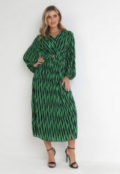 Zielona Rozkloszowana Sukienka Plisowana z Paskiem Famalee. Zielone sukienki damskie Born2be, l, bez wzorów, eleganckie, bez kołnierzyka, bez ramiączek, maxi, kopertowe. Za 199.99 zł.