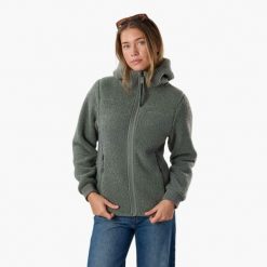 Bluza polarowa hiking damska Swedemount Lofoten Pile Jacket wodoodporna. Niebieskie bluzy damskie SWEDEMOUNT, bez wzorów, z polaru, sportowe, bez ramiączek, bez kaptura. Za 399.99 zł.