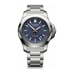 PROMOCJA ZEGAREK VICTORINOX SWISS ARMY I.N.O.X 241724.1. Niebieskie zegarki męskie VICTORINOX, bez wzorów, z nylonu, szklane. W wyprzedaży za 1,750.00 zł.