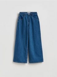 Jeansy wide leg z ozdobnymi kieszeniami - niebieski. Niebieskie jeansy damskie Reserved, bez wzorów, z bawełny. Za 149.99 zł.