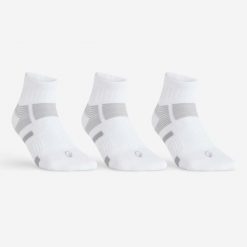 Skarpety sportowe tenis RS560 3 pary. Białe skarpety męskie Decathlon, bez wzorów, z bawełny. Za 49.99 zł.