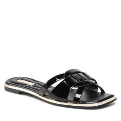 Klapki Aldo. Czarne klapki damskie Aldo, bez wzorów, bez obcasa, bez zapięcia. Za 259.99 zł.