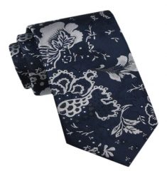 Elegancki Krawat Męski - Alties - Granat z Popielatym Motywem Kwiatowym. Niebieskie krawaty i muchy Alties, bez wzorów, z tkaniny, eleganckie. Za 49.00 zł.