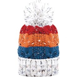 Czapka "Aloes" w kolorze białym ze wzorem. Białe czapki damskie Kimberfeel, z aplikacjami, z dzianiny. W wyprzedaży za 85.95 zł.