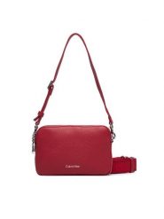 Calvin Klein Torebka Webbing 2X Strap Camera Bag LV04F3656G Czerwony. Czerwone listonoszki damskie Calvin Klein, bez wzorów, ze skóry, bez dodatków. Za 409.99 zł.