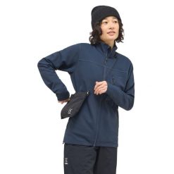 Damska kurtka turystyczna Haglöfs Rosson Mid. Niebieskie kurtki sportowe damskie Haglöfs, bez wzorów, bez ramiączek, bez kaptura, trekkingowe. Za 453.65 zł.