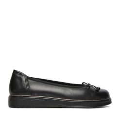 Baleriny Go Soft. Czarne balerinki damskie GO SOFT, bez wzorów, bez obcasa, bez zapięcia. Za 189.99 zł.