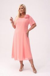 Elegancka szyfonowa morelowa sukienka Catalina na wesele PLUS SIZE XXL. Pomarańczowe sukienki damskie Moda Size Plus Iwanek, na wesele, plus size, bez wzorów, z materiału, eleganckie, bez kołnierzyka, plus size, bez ramiączek, midi. Za 399.90 zł.