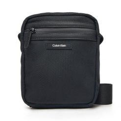 Saszetka Calvin Klein. Szare saszetki i nerki męskie Calvin Klein, małe. Za 169.99 zł.