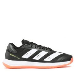 Buty halowe adidas. Czarne buty sportowe męskie Adidas, bez wzorów, bez zapięcia. Za 369.99 zł.