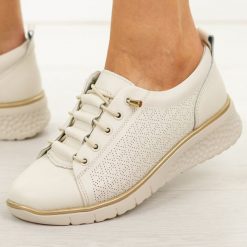 Beżowe skórzane półbuty damskie Filippo Dp7589/26. Brązowe półbuty damskie Filippo, na jesień, bez wzorów, z jeansu, casualowe, z okrągłym noskiem, bez obcasa, na koturnie, bez zapięcia. Za 219.00 zł.