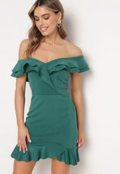 Zielona Kopertowa Sukienka z Falbankami i Dekoltem w Serek Dlina. Zielone sukienki damskie Born2be, na co dzień, l, z aplikacjami, eleganckie, bez kołnierzyka, bez ramiączek, mini, kopertowe. Za 74.99 zł.