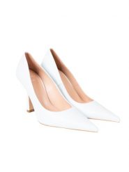 Liu Jo Szpilki "Pointy" | SA2701 PXD84 | Kobieta | Niebieski. Niebieskie szpilki damskie Liu Jo, bez wzorów, ze skóry, bez obcasa, na szpilce, bez zapięcia. W wyprzedaży za 439.00 zł.