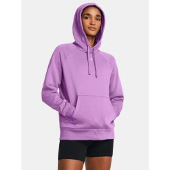 Bluza fitness damska UNDER ARMOUR Rival Fleece z kapturem. Fioletowe bluzy damskie Under Armour, xl, bez wzorów, sportowe, bez ramiączek, z kapturem. Za 340.33 zł.