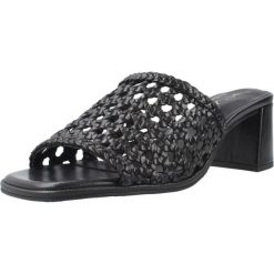 Buty UNISA MABIA CRF Czarny. Czarne obuwie trekkingowe damskie Unisa, ze skóry, bez zapięcia. Za 397.99 zł.