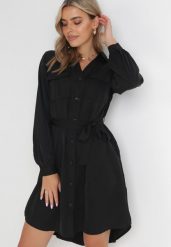 Czarna Bawełniana Sukienka Koszulowa Aravia. Czarne sukienki damskie Born2be, l, bez wzorów, z bawełny, bez kołnierzyka, bez ramiączek, mini, koszulowe. Za 119.99 zł.
