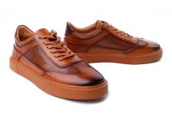 ARTIKER RELAKS 54A0230 brown, półbuty męskie. Brązowe półbuty męskie Artiker Relaks, bez wzorów, ze skóry, bez obcasa, bez zapięcia. Za 234.43 zł.