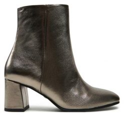 Botki Tamaris. Szare botki damskie Tamaris, bez wzorów, bez obcasa, na słupku, bez zapięcia. Za 359.99 zł.