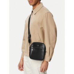 Saszetka Beverly Hills Polo Club. Czarne saszetki i nerki męskie Beverly Hills Polo Club, małe. Za 149.99 zł.