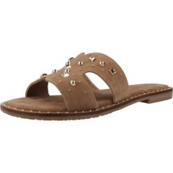 Sandały CARMELA 163057C Beżowy. Brązowe sandały damskie Carmela, bez wzorów, ze skóry, bez obcasa, bez zapięcia. Za 245.99 zł.