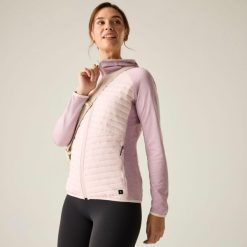 Damska kurtka pikowana hybrydowa Andreson Marl. Czerwone kurtki sportowe damskie Regatta, m, bez wzorów, z poliamidu, bez ramiączek, bez kaptura, trekkingowe. Za 183.99 zł.