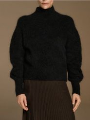 Sweter z wełną z alpaki - czarny. Czarne swetry nierozpinane damskie Reserved, l, bez wzorów, z wełny, bez kołnierzyka, bez ramiączek. Za 359.99 zł.