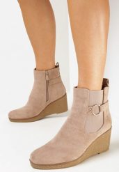 Beżowe Botki na Koturnie z Elastyczną Wstawką Christabelle. Brązowe botki damskie Born2be, bez wzorów, eleganckie, bez obcasa, na koturnie, bez zapięcia. Za 139.99 zł.