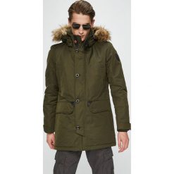 S. Oliver - Kurtka. Zielone kurtki męskie S.Oliver, l, bez wzorów, z bawełny, z kapturem. W wyprzedaży za 539.90 zł.